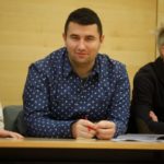 y247386022781140590_0