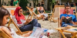 Kokteli, ležaljke i knjige uselili na Zrinjevac: Zagreb dobio najšareniju plažu u zemlji