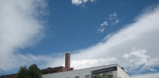 Postavili baznu stanicu na krov zgrade na Jarunu, pa je kamuflirali u dimnjak