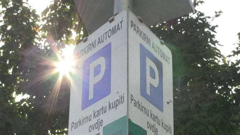 Stanovnici Španskog ogorčeni zbog uvođenja naplate parkiranja