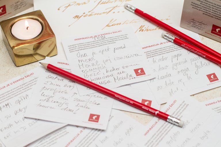 Platite kavu stihom i tako proslavite Međunarodni dan poezije