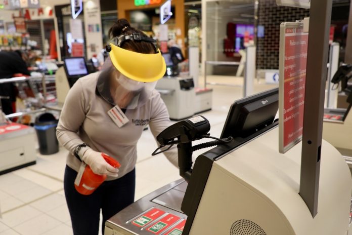 SPAR uvodi dodatnu mjeru zaštite za djelatnike na samoposlužnim blagajnama (1)