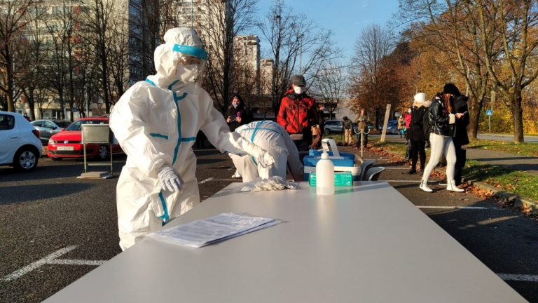 Počela masovna testiranja na koronu, termini se brzo pune