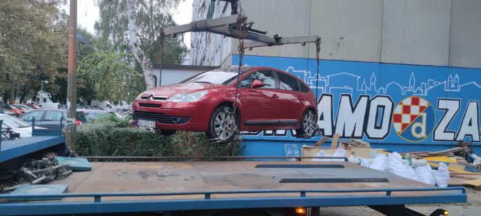 b85f583f-2626-425f-b631-d6e2f60f04f3 (1)