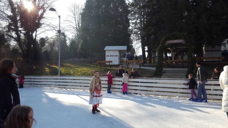 Šestinčani se pozdravljaju s adventskim klizalištem u kvartu