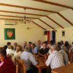 y11276791209273404_3