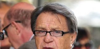 Ćiro u Skupštini: Sanjam klupu Liverpoola