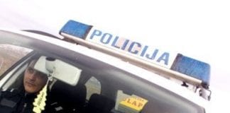 Sudarili se pa potukli: Vozač pobjegao na policiju