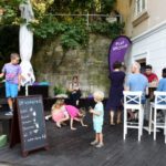 y247401900718456374_1