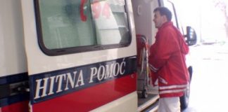 Starica pala s balkona i slomila nekoliko rebara