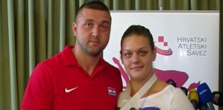 Zlatnu Sandru na Plesu dočekali brojni građani