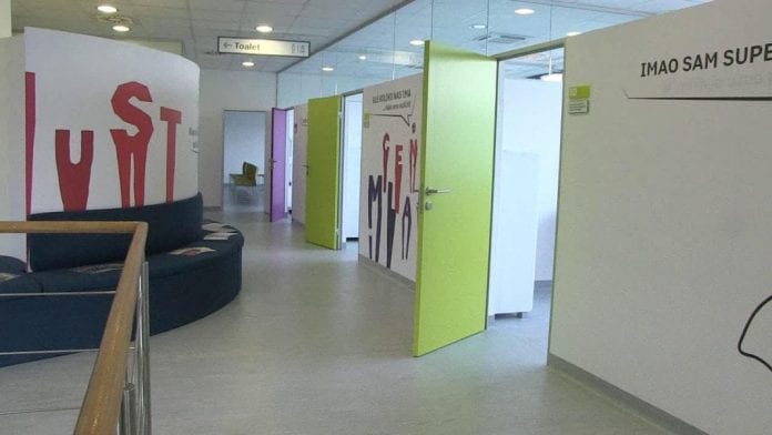 vlcsnap-2017-04-13-15h13m14s54