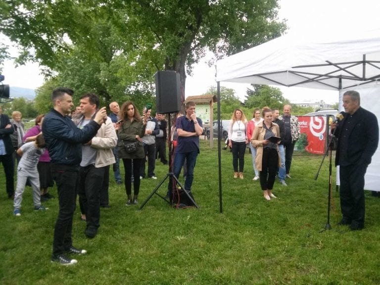 Počelo postavljanje sjenica u gradskim vrtovima, prvi na redu Stenjevec