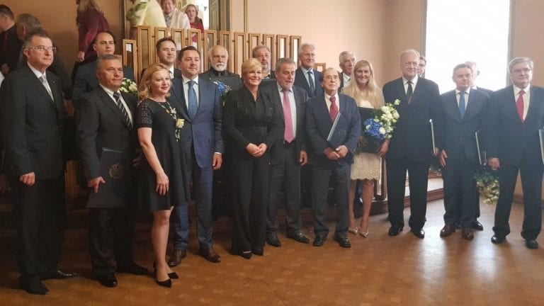 FOTO: Janica Kostelić postala Zagrepčanka godine, Jakovu Sedlaru uručena Nagrada Grada Zagreba, a SDP-ovci i HNS-ovci se nisu pojavili