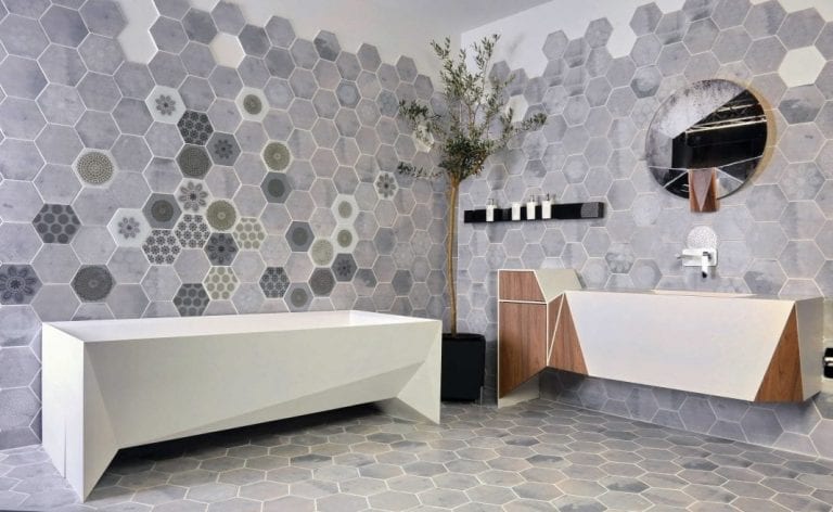 Čipka u kupaonici? Zašto ne! U Laubi upoznajte prvu hrvatsku kupaonicu