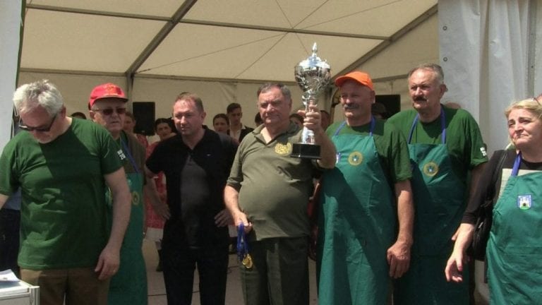 ZABAVA NA BUNDEKU: Zagrepčani probali najbolji lovački gulaš