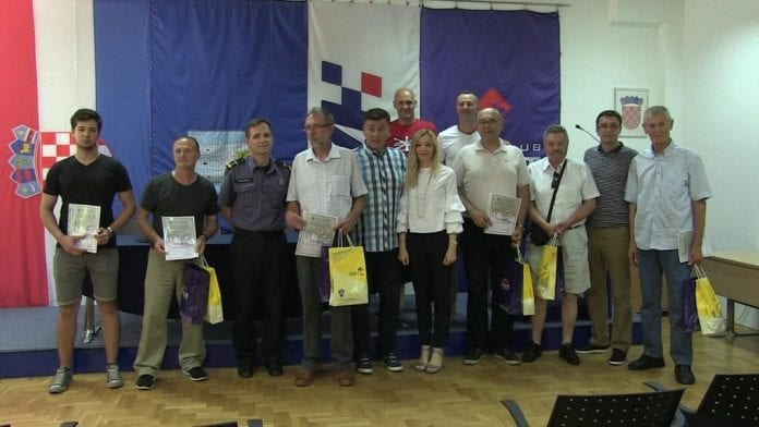 vlcsnap-2017-06-21-17h26m55s66