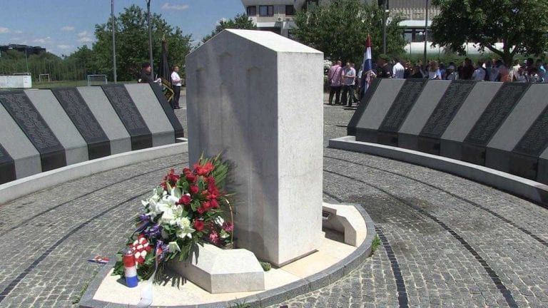 OBILJEŽEN DAN ŠEHIDA: Odana počast stradalim bošnjačkim braniteljima