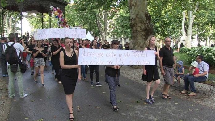 vlcsnap-2017-06-29-18h18m56s154