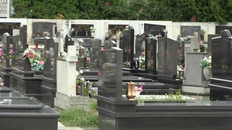 Nakon pobune pogrebnika, stižu niže cijene usluga Gradskih groblja