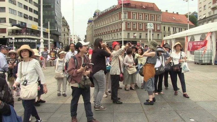 vlcsnap-2017-07-27-15h57m51s224