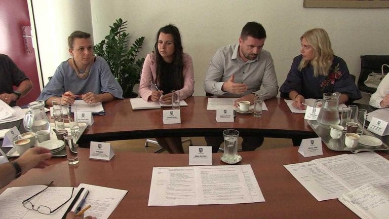 Zagreb nastavlja pozitivnu suradnju s Prosvjetom