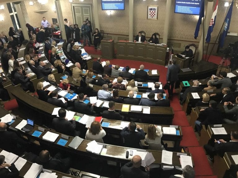 Bandić Mišiću: Pustite me na miru, izmišljate da će se naplaćivati parking u cijelom gradu!