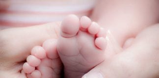 Znate li koje su koristi nošenja djece? Saznajte na besplatnom predavanju