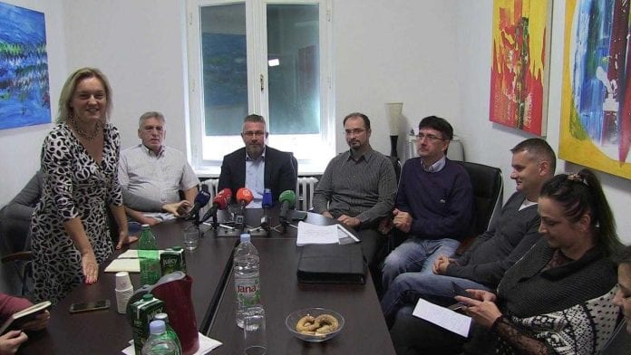 vlcsnap-2017-10-03-12h53m17s224