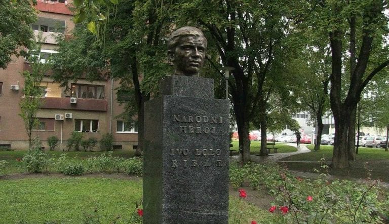 Vraćena bista Ive Lole Ribara, a očekuje se i povratak sedam sekretara SKOJ-a! HASANBEGOVIĆ: ‘Riječ je o uzurpatorskom činu!’