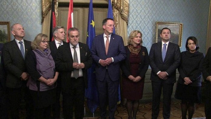 vlcsnap-2017-10-23-14h47m48s121