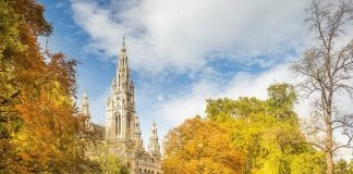 Bečka glazba, kuhano vino i punč večeras vladaju Trgom bana Jelačića