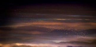 ‘Svjetlo želja’ pušta 3 000 balona u nebo sa Sveučilišne livade