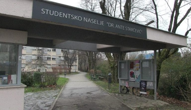MIŠEVI U STUDENTSKOM NASELJU ANTE STARČEVIĆ, IZ SC-A PORUČUJU: Situacija je pod nadzorom!