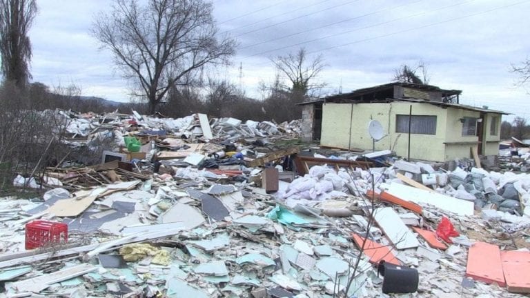 Zagrebačka Savica pod opsadom ilegalno odbačenog otpada