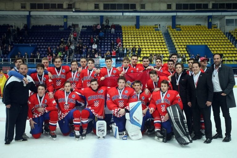 SP U18 hokej: Hrvatskoj srebro, Domagoj Troha izabran za najboljeg golmana SP-a