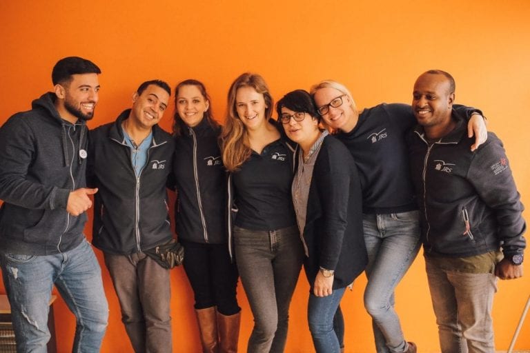 Isusovačka služba za izbjeglice produžila crowdfunding kampanju „Jučer stranci, danas susjedi“