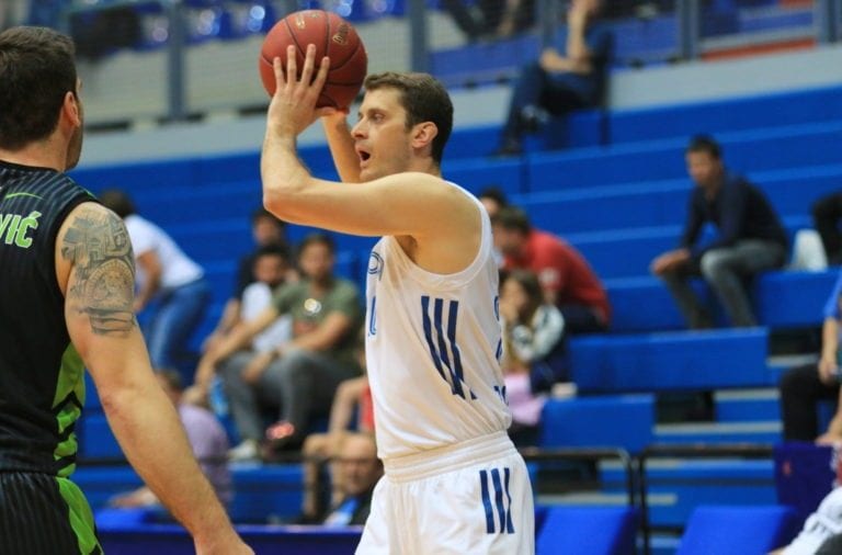 Košarkaši Cibone protiv Škrljeva