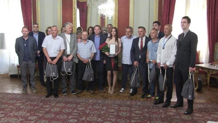 vlcsnap-2018-05-03-12h53m02s699