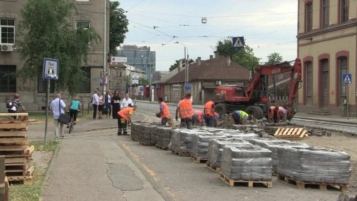 vlcsnap-2018-08-09-11h03m03s722