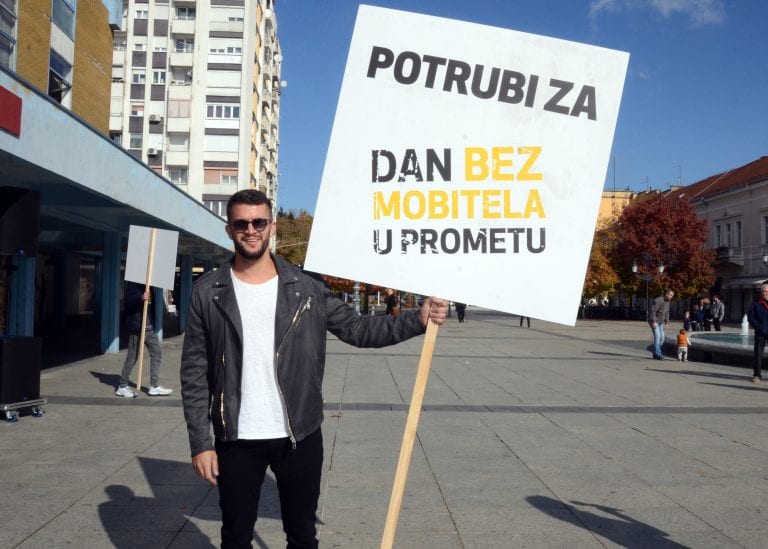 OBILJEŽEN DAN BEZ MOBITELA U PROMETU