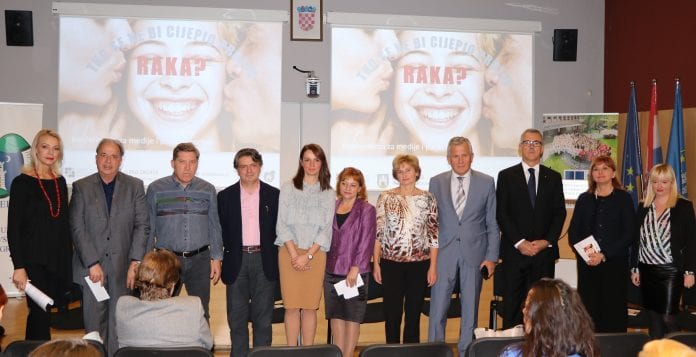 Sudionici panela Tko se ne bi cijepio protiv raka