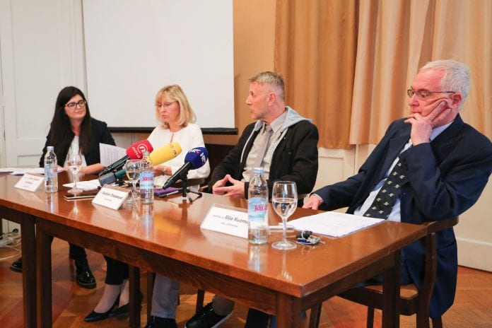 Novinarka i moderatorica Ivana Rimac Lesički, doc. dr. Irena Ivković Jur...