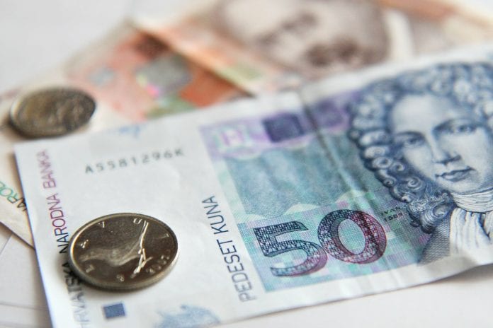 banknote-2422_1280