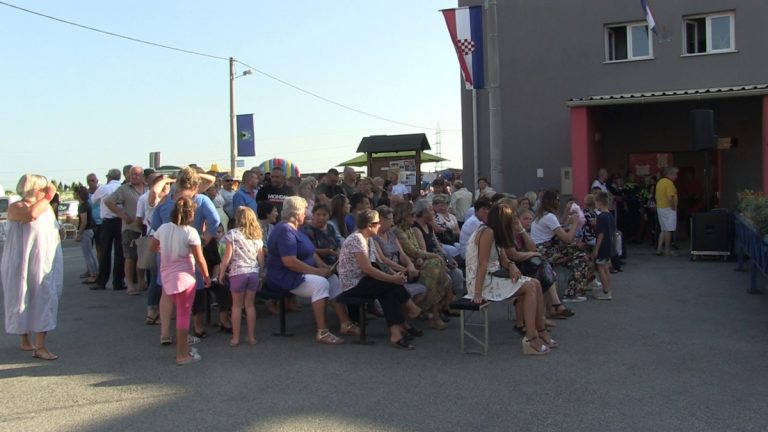 Stanovnici Svete Klare slave dan svog kvarta