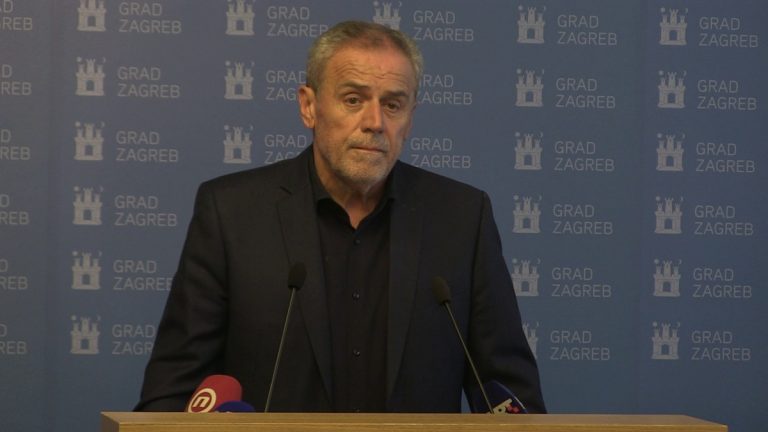 Zagrebački gradonačelnik čestitao Božić