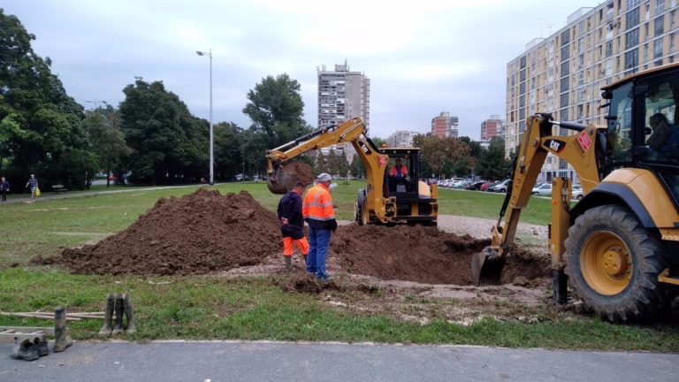 Sopot se probudio pod vodom: Pukla cijev, u tijeku je sanacija
