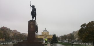 Poslijepodne osjetno pada temperatura, a mogle bi zalepršati i pahulje