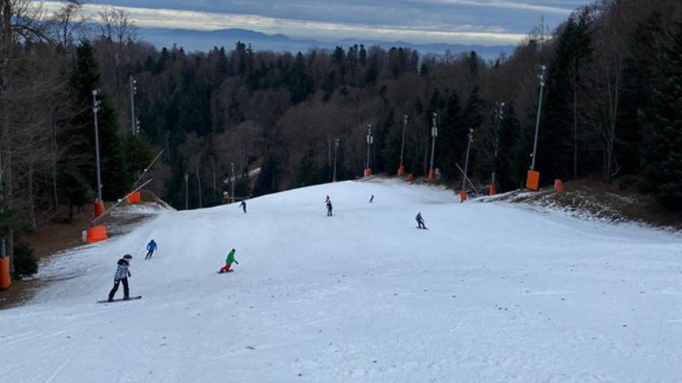 Od sutra kreće online prodaja karata za Skijalište Sljeme, noćnog skijanja nema do daljnjega