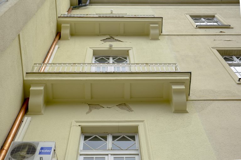 Zgrada Arheološkog muzeja u Zagrebu dobila žutu oznaku